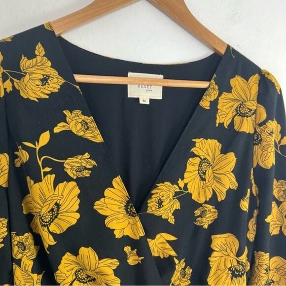 Reset by Jane Black Yellow Gold Floral Ruffle Dress Size Medium - Picture 5 of 15
